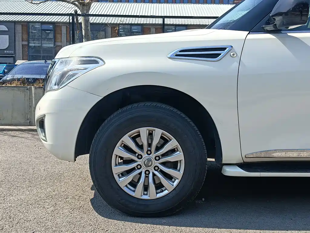 Patrol 2018 4.0L LinkedIn model купить на сайте DeffCars