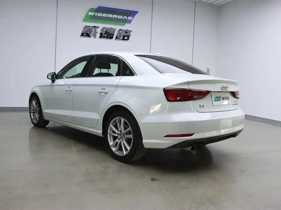 Audi A3 2018 30th Anniversary Limousine 35 TFSI Enterprising купить на сайте DeffCars