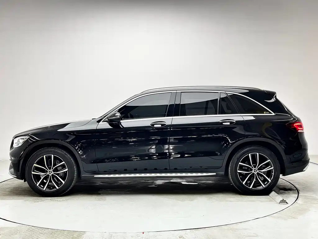 Mercedes-Benz GLC 2022 facelift GLC 260 L 4MATIC luxury model купить на сайте DeffCars