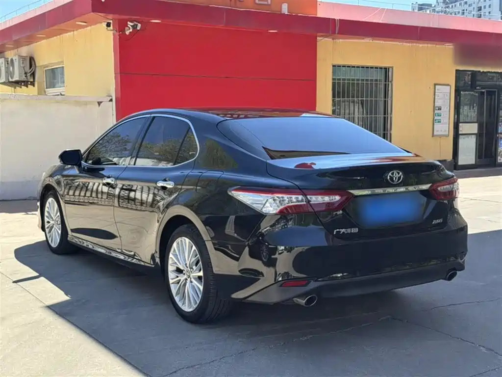 Camry 2019 2.5G Deluxe Edition National VI купить на сайте DeffCars
