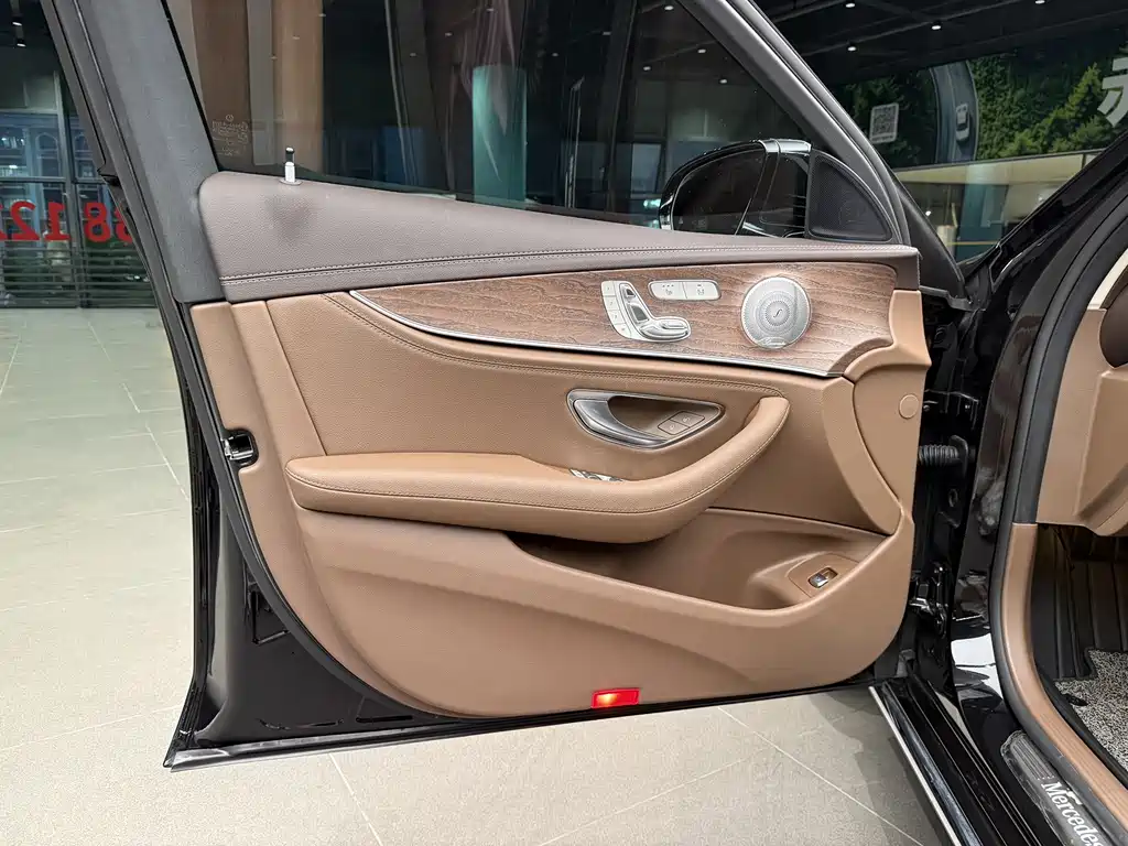 Mercedes-Benz E-Class 2022 E 300 L Luxury Model купить на сайте DeffCars