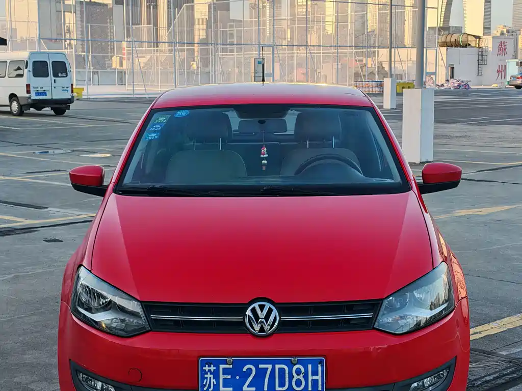 Polo 2013 1.6L automatic comfort version купить на сайте DeffCars