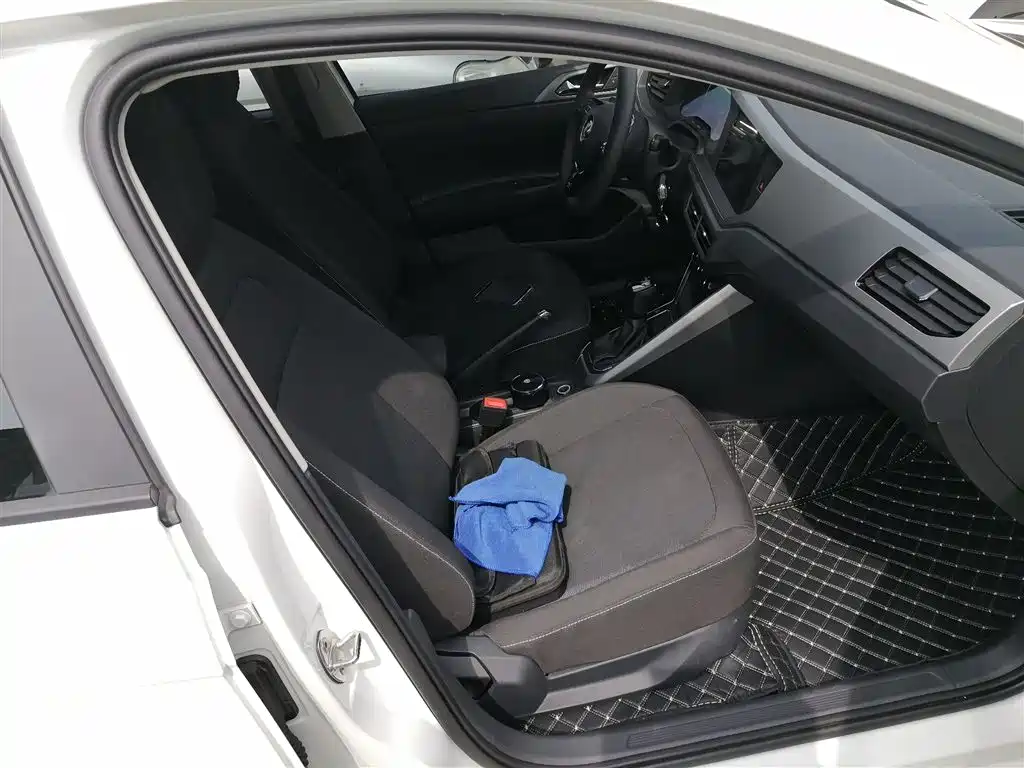 Polo 2019 Plus 1.5L Automatic Panoramic Enjoyment Edition купить на сайте DeffCars