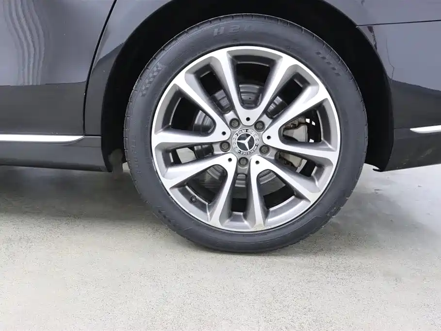 Mercedes-Benz E-Class 2018 facelift E 200 L купить на сайте DeffCars