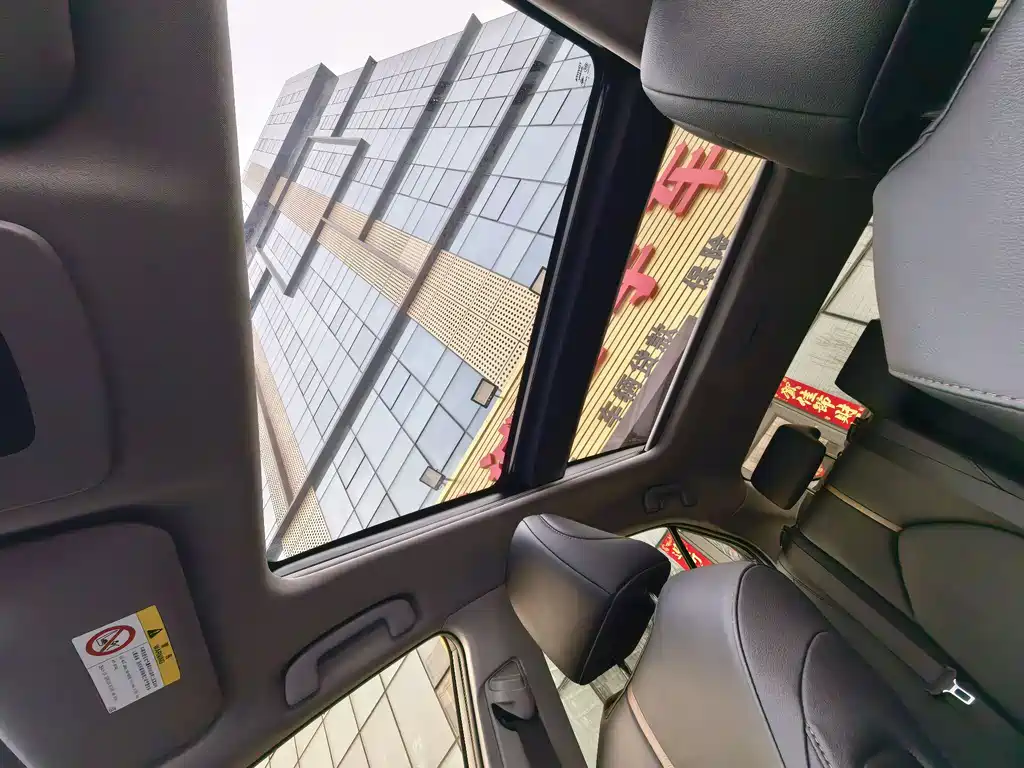 Camry 2023 2.5G Deluxe Edition купить на сайте DeffCars