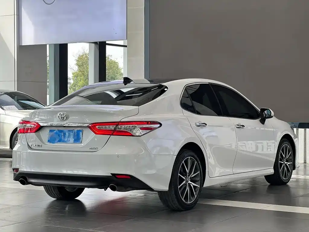 Camry 2021 2.5G Deluxe Edition купить на сайте DeffCars