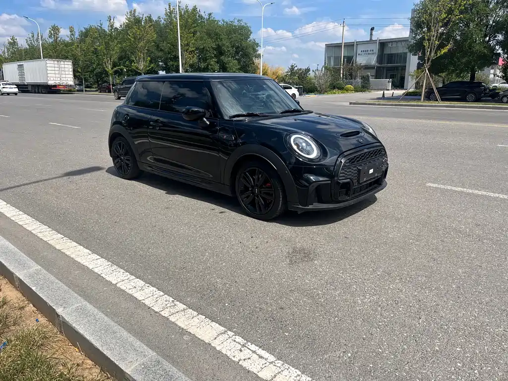 MINI 2022 2.0T COOPER S Artist купить на сайте DeffCars