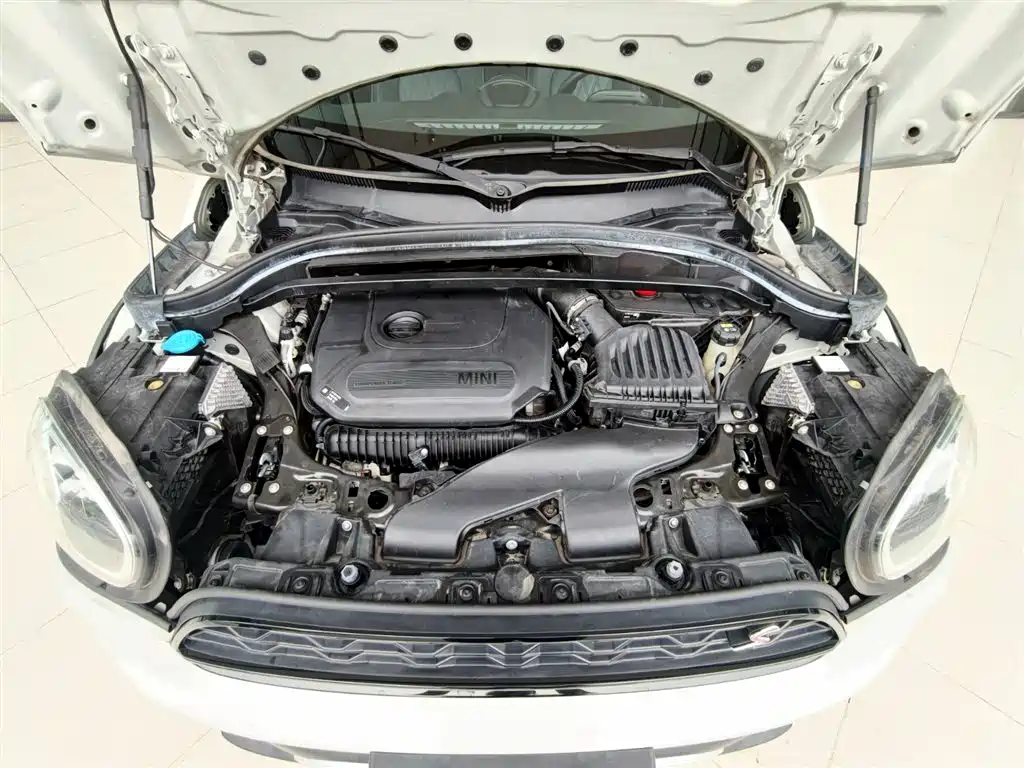 Countryman 2023 2.0T Cooper S ALL4 connoisseur купить на сайте DeffCars