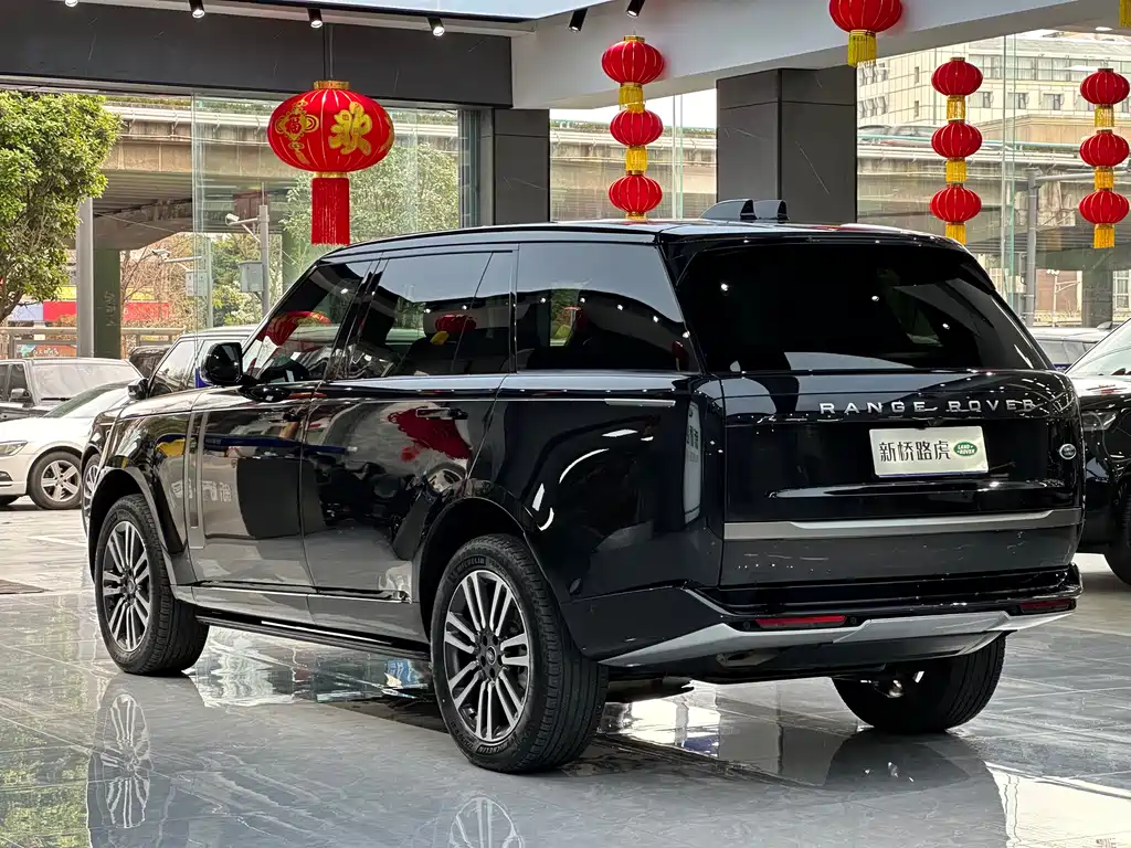 Range Rover 2024 3.0 L6 400PS Extended Edition, seven seats купить на сайте DeffCars