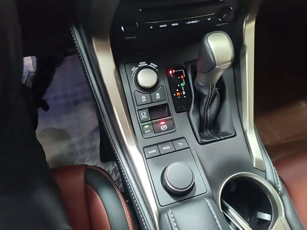 Lexus NX 2015 200t Full Drive Shang Edition купить на сайте DeffCars