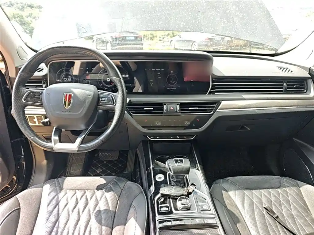 Hongqi HS5 2022 facelift 2.0T Zhilian Qixiang four-wheel drive version купить на сайте DeffCars