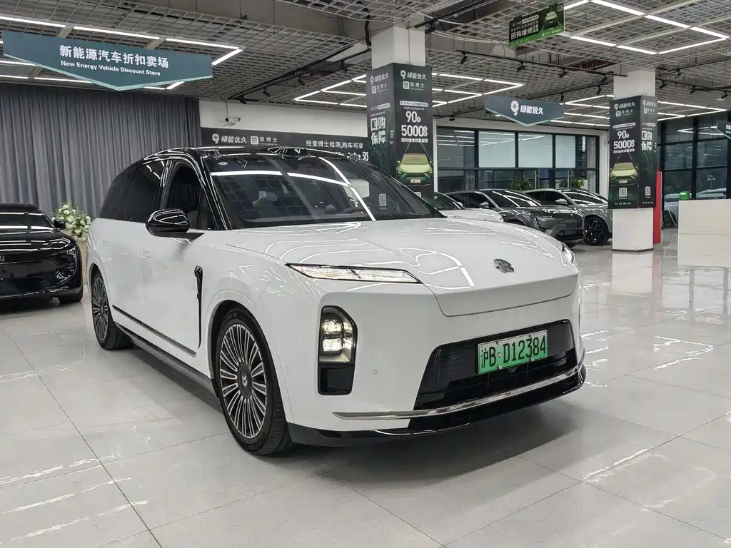 NIO ES8 2026 Six-seater Executive Signature Edition купить на сайте DeffCars