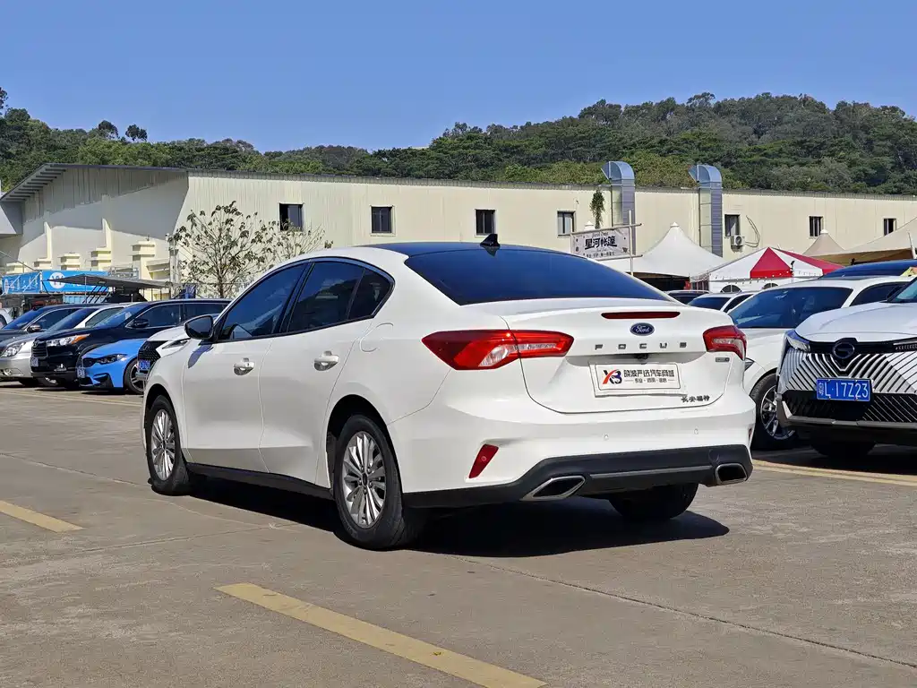 Focus 2020 Sedan EcoBoost 180 Automatic NeochaEDGE купить на сайте DeffCars