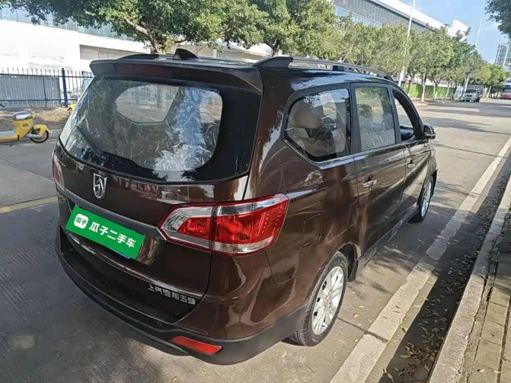 Baojun 730 2014 1.5L manual luxury navigation ESP version 7 seats купить на сайте DeffCars