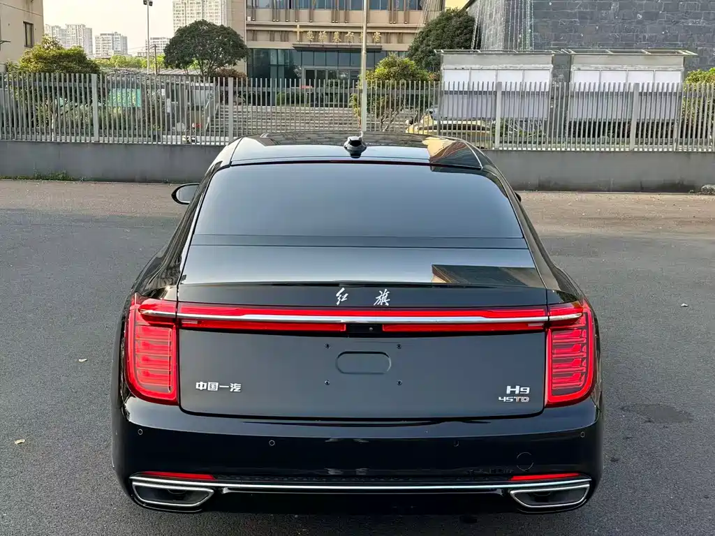 Hongqi H9 2023 2.0T Zhilian Flagship Edition купить на сайте DeffCars