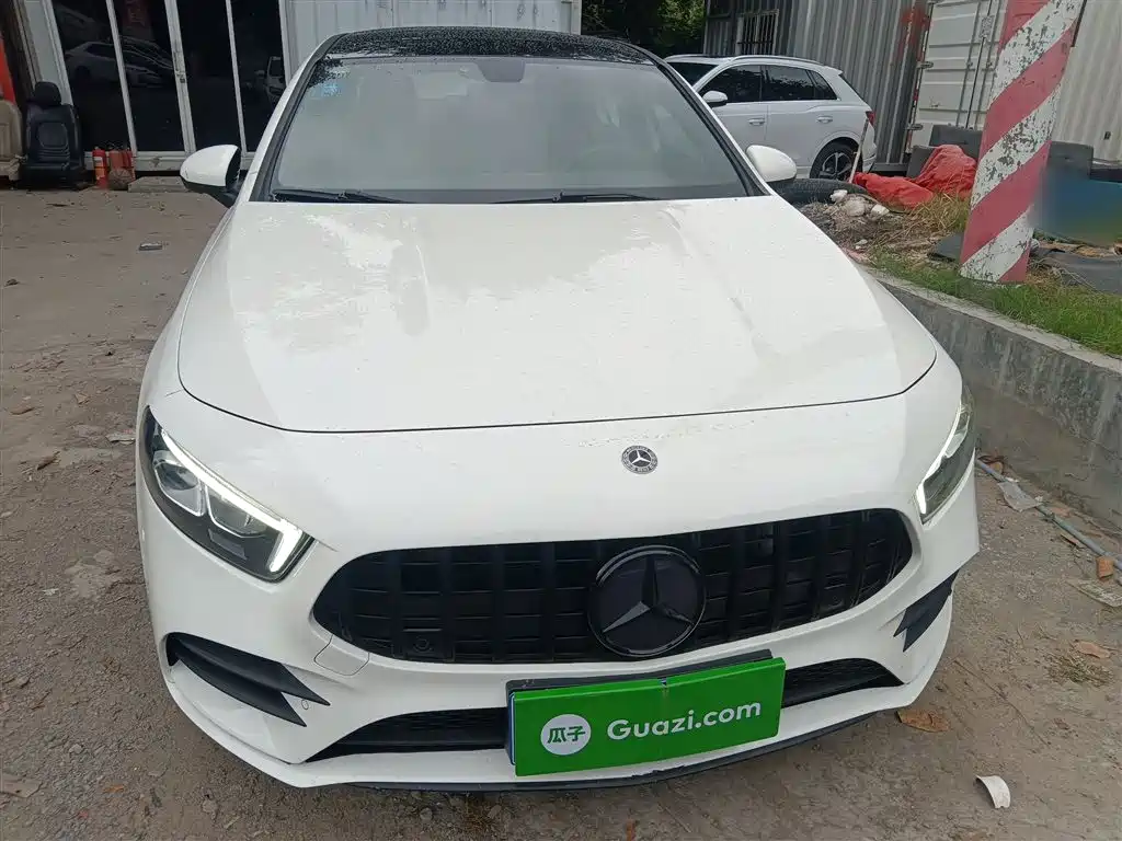 Mercedes-Benz A-Class 2019 A 200 L Sports Sedan купить на сайте DeffCars