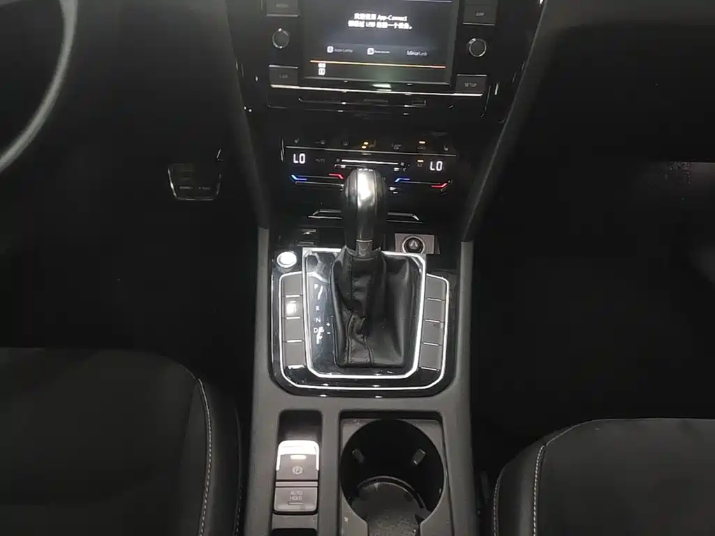 FAW-Volkswagen CC 2020 330TSI Huayan Edition National VI купить на сайте DeffCars