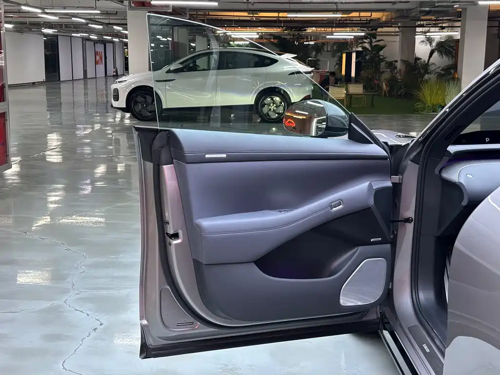 Xiaomi YU7 2025 model ultra-long battery life high-performance four-wheel drive Max version купить на сайте DeffCars