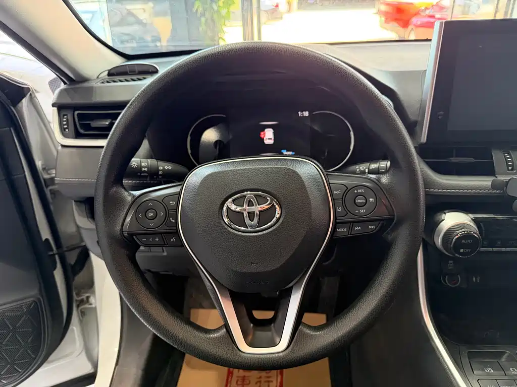 RAV4 Rongfang 2021 2.0L CVT two-wheel drive fashion version купить на сайте DeffCars