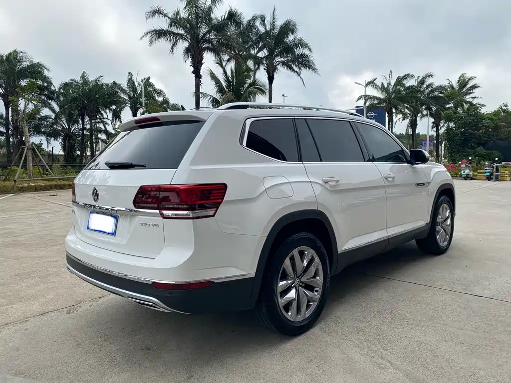 Touron 2020 facelift 530 V6 four-wheel drive flagship version купить на сайте DeffCars