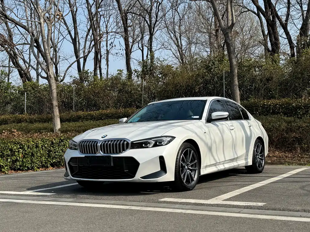 BMW 3 Series 2024 320i M Sports Package купить на сайте DeffCars