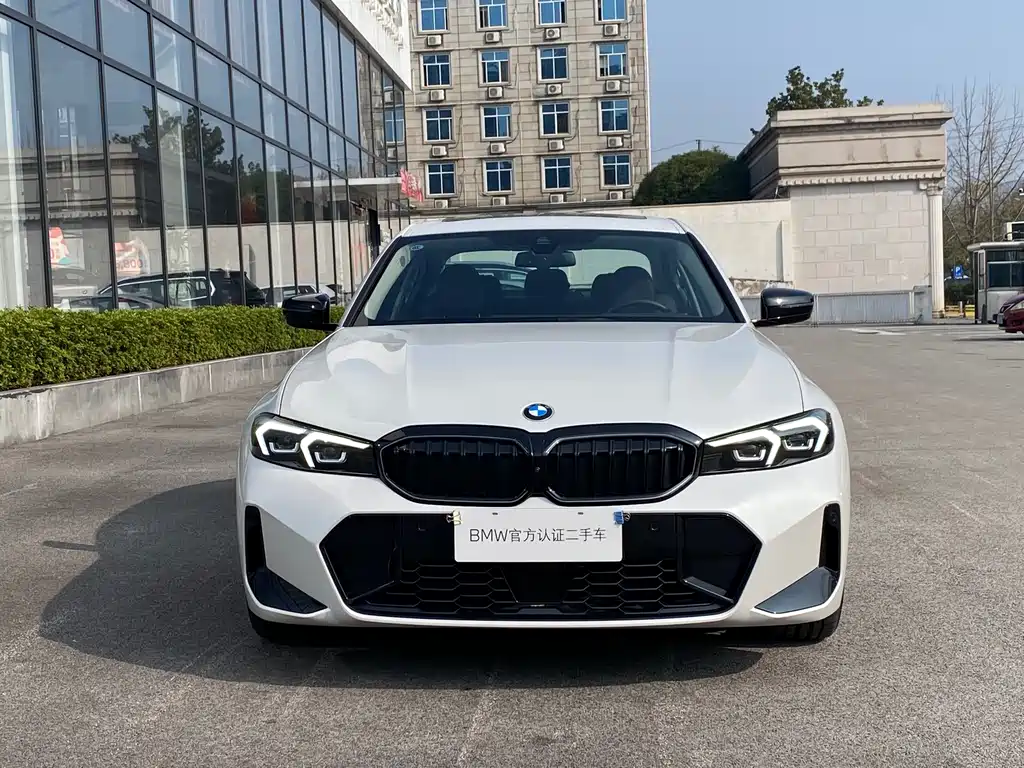 BMW 3 Series 2025 330Li M Sports Night Package купить на сайте DeffCars