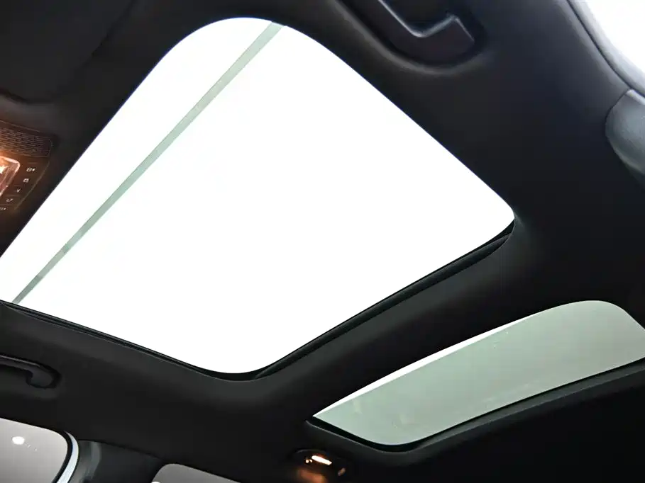 Mercedes-Benz GLB AMG 2023 AMG GLB 35 4MATIC купить на сайте DeffCars