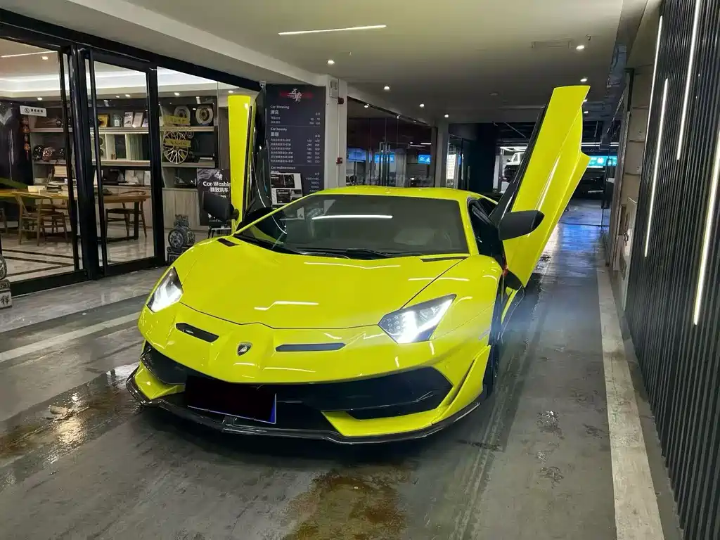 Aventador 2011 LP 700-4 купить на сайте DeffCars