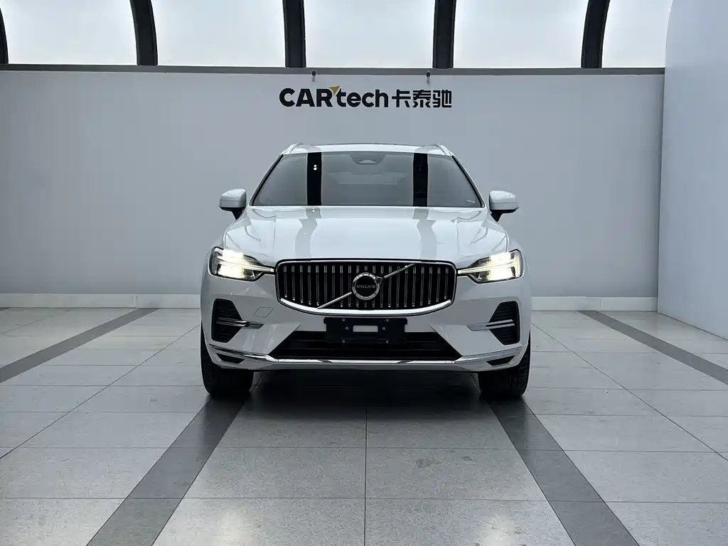Volvo XC60 2023 B5 four-wheel drive Zhiyi Luxury Edition купить на сайте DeffCars