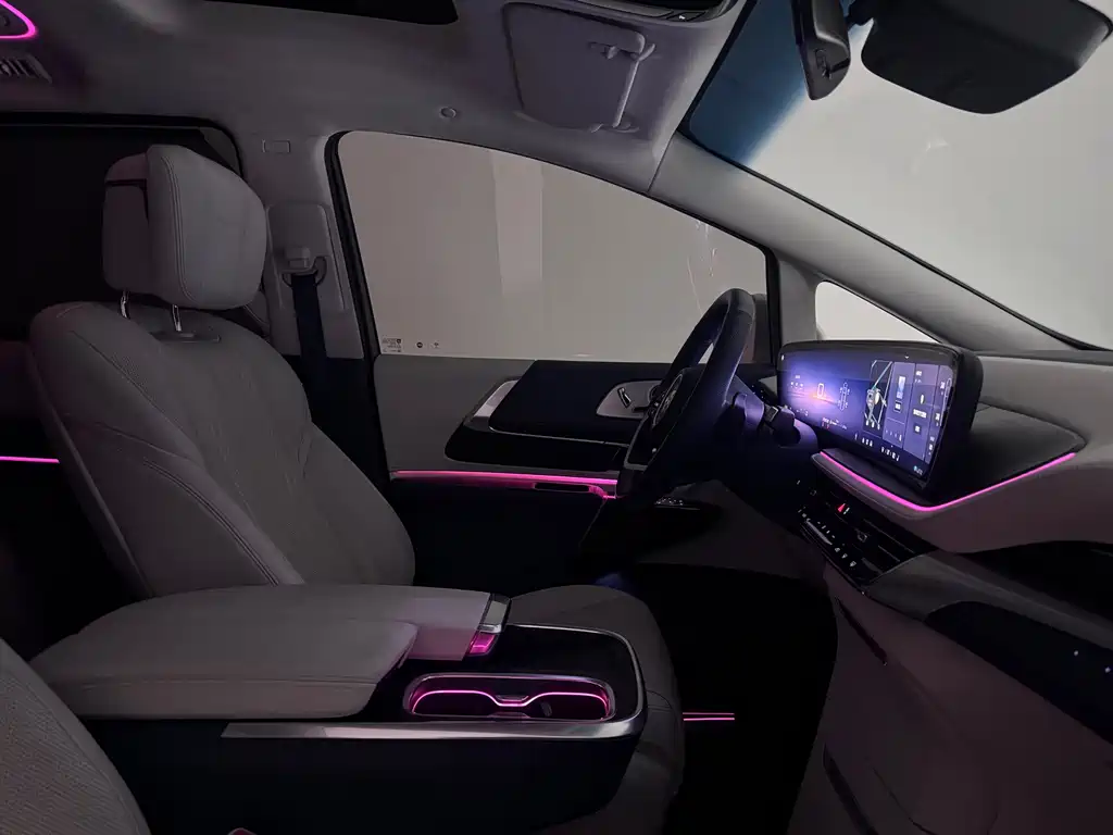 Century 2023 2.0T Six-seater Yuanshi Edition купить на сайте DeffCars