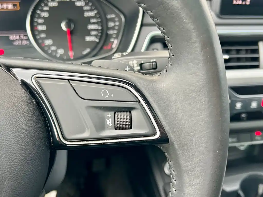 Audi A4L 2019 40 TFSI Enterprising National VI купить на сайте DeffCars
