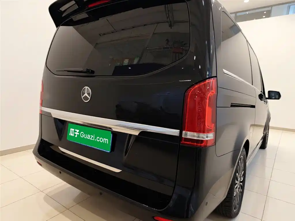 Mercedes-Benz V-Class 2017 V 260 Premium Edition купить на сайте DeffCars