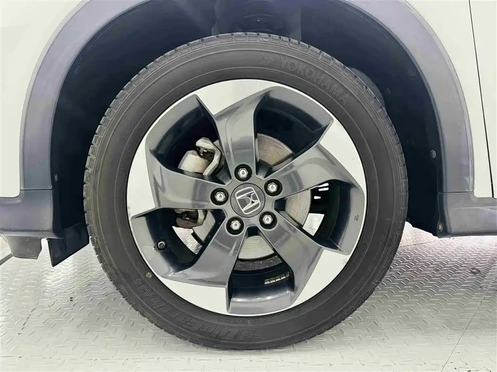 Binzhi 2017 1.8L CVT two-wheel drive Pioneer type купить на сайте DeffCars