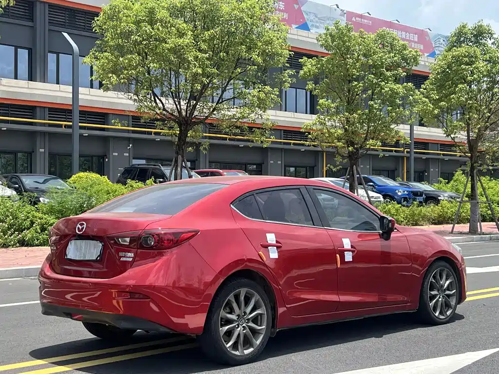 Mazda3 Angkesela 2016 Sedan 1.5L Manual Comfort Type купить на сайте DeffCars