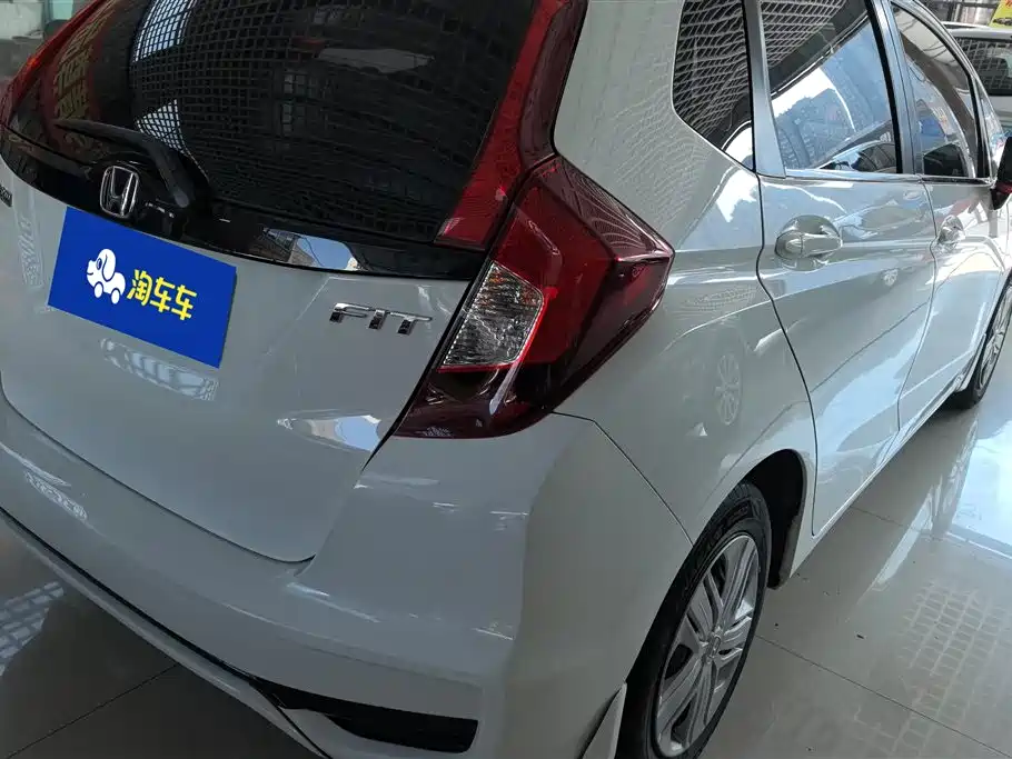 Fit 2020 1.5L CVT Comfort Edition купить на сайте DeffCars