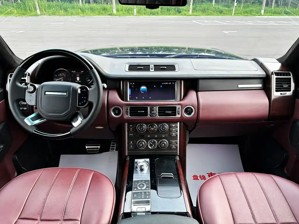 Range Rover 2012 5.0 NA V8 купить на сайте DeffCars