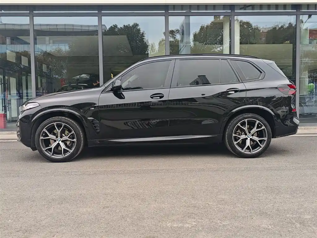 BMW X5 2023 xDrive 30Li Exclusive M Sports Night Package купить на сайте DeffCars