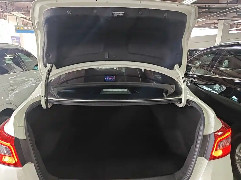Sylphy 2022 Classic 1.6XE CVT Comfort Edition купить на сайте DeffCars