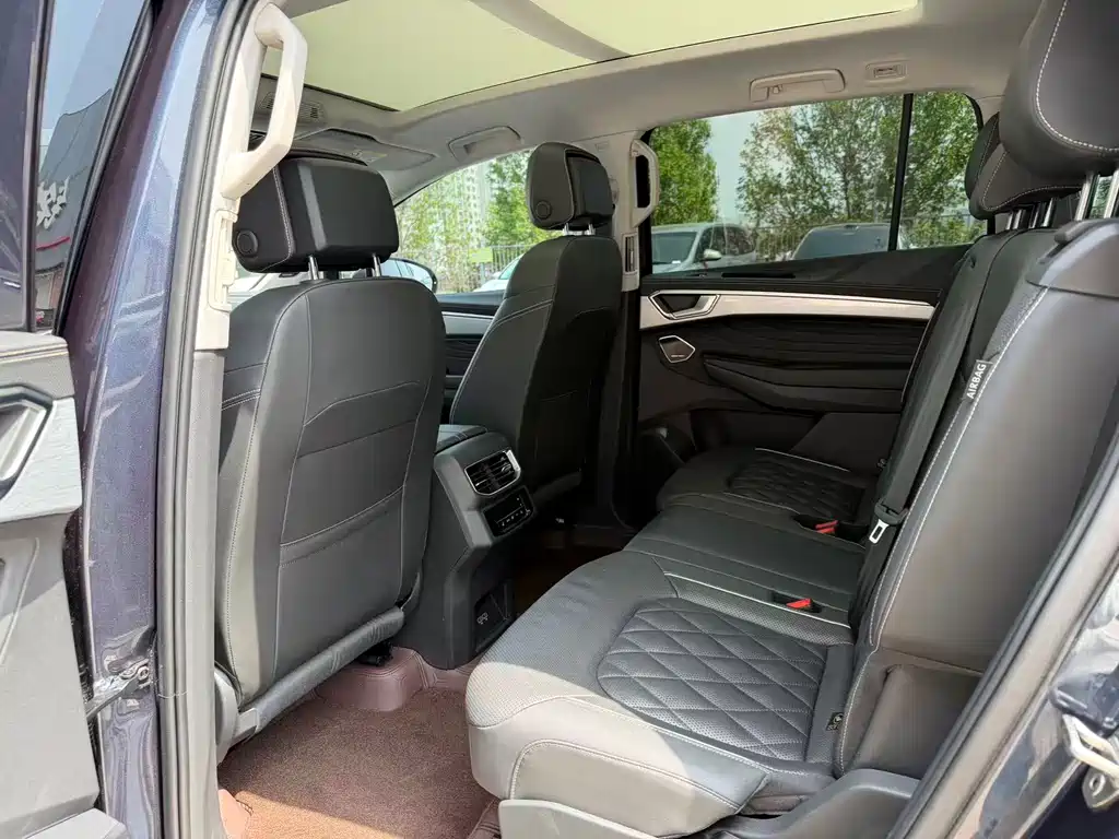 Lanjing 2023 facelift 530TSI four-wheel drive flagship Shengjing Edition Pro 7 seats купить на сайте DeffCars