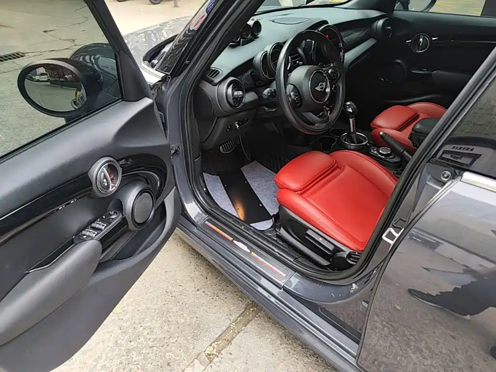 MINI 2016 2.0T COOPER S Expressionist five-door version купить на сайте DeffCars