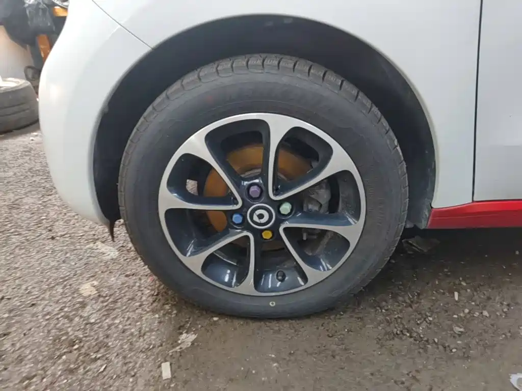 smart forfour 2016 1.0L 52kW passion version купить на сайте DeffCars