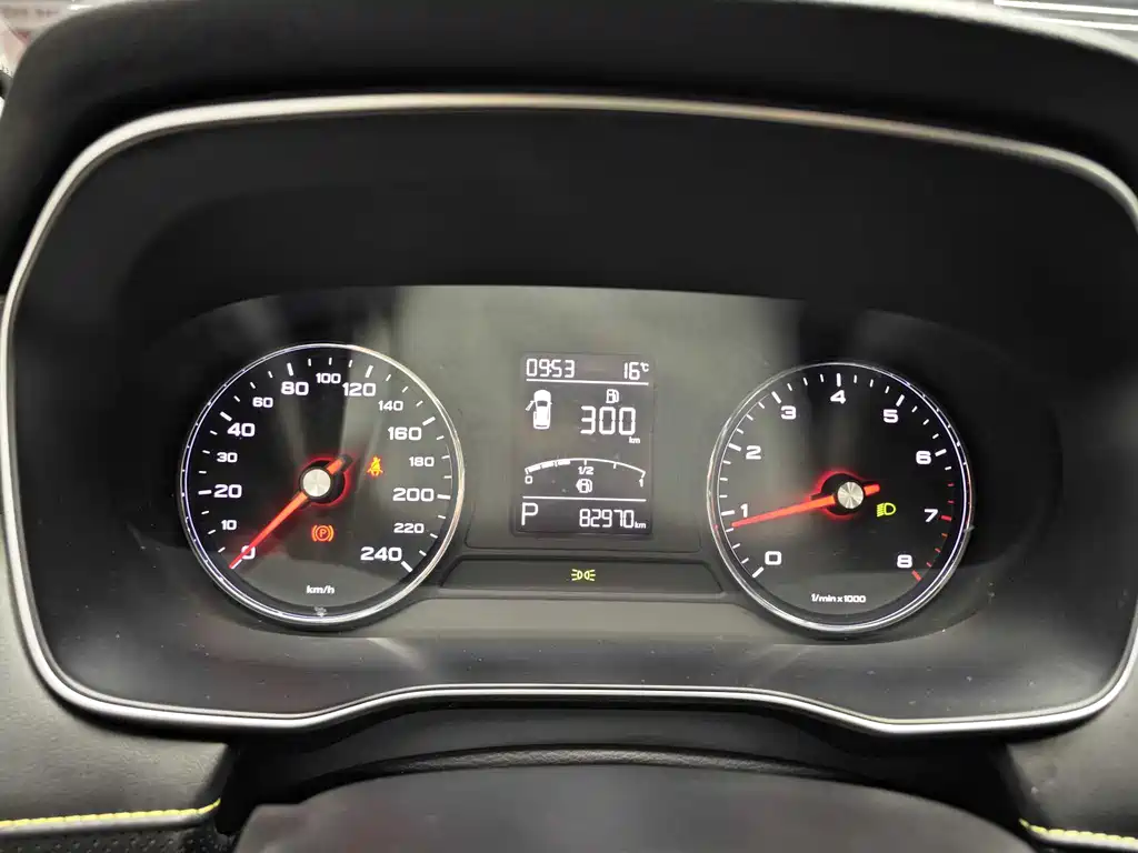 Roewe RX5 2020 PLUS 300TGI automatic Ali national trend luxury version купить на сайте DeffCars