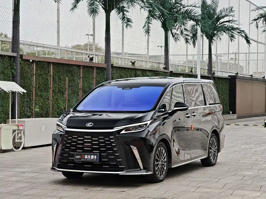 Lexus LM 2023 500h six-seater premium version купить на сайте DeffCars