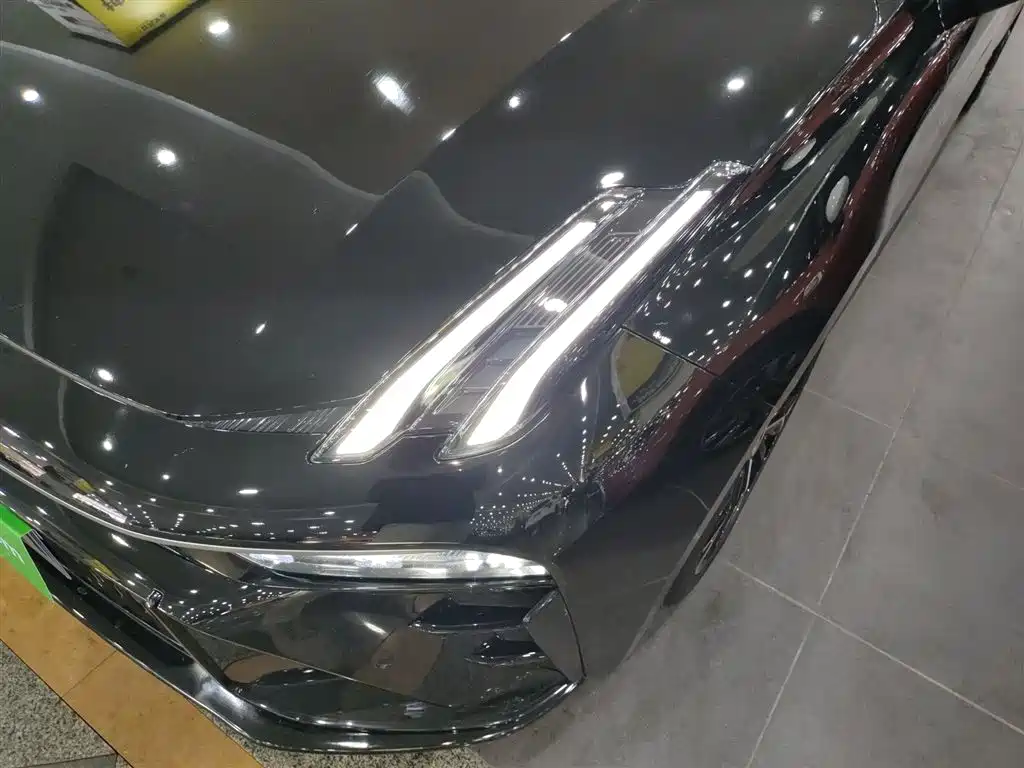 Lynk & Co 03 2023 2.0TD DCT Pro купить на сайте DeffCars