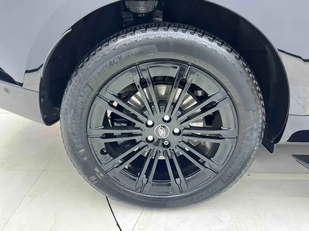 Range Rover 2023 3.0 L6 400PS Seven-seater Extended Edition купить на сайте DeffCars