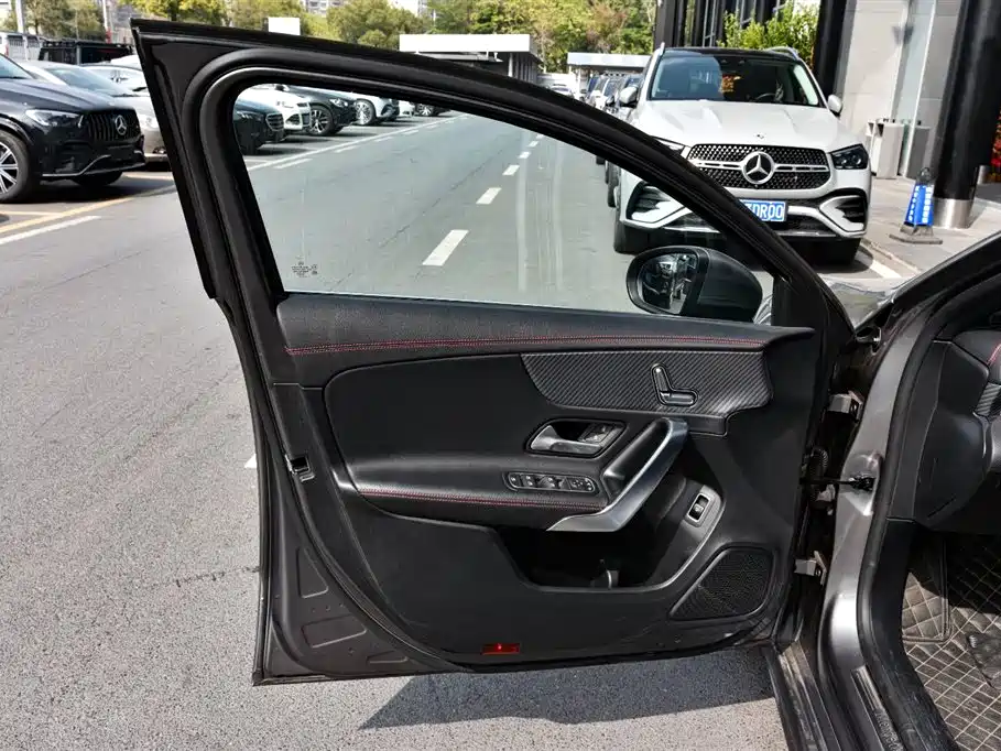 Mercedes-Benz A-Class 2022 A 200 L Sports Sedan Fashionable купить на сайте DeffCars