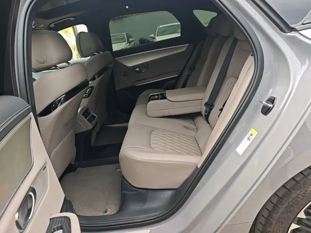 Han 2025 EV Smart Driving Edition 605KM Premium Type купить на сайте DeffCars