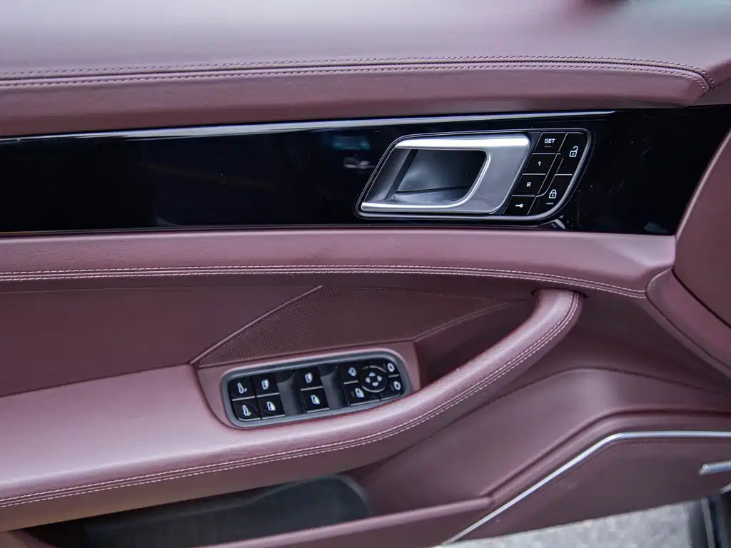 Panamera 2019 Panamera 4 Executive Extended Edition 2.9T купить на сайте DeffCars