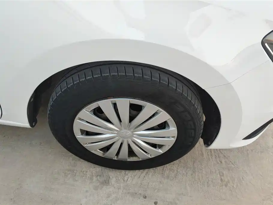 Santana 2018 1.5L Manual Fashion Edition купить на сайте DeffCars