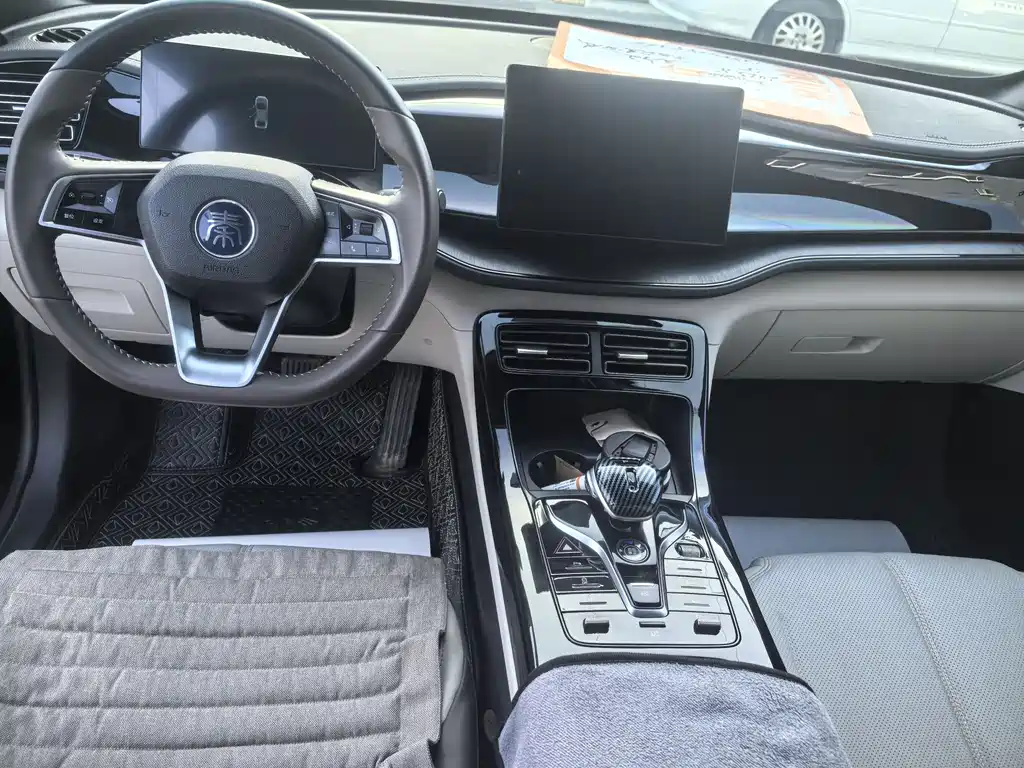 Qin PLUS 2023 Champion Edition DM-i 55KM Leading Model купить на сайте DeffCars